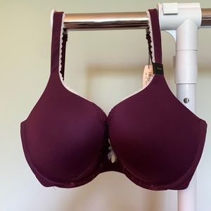 NWT 32DDD Victoria’s Secret Body by Victoria Perfect Coverage